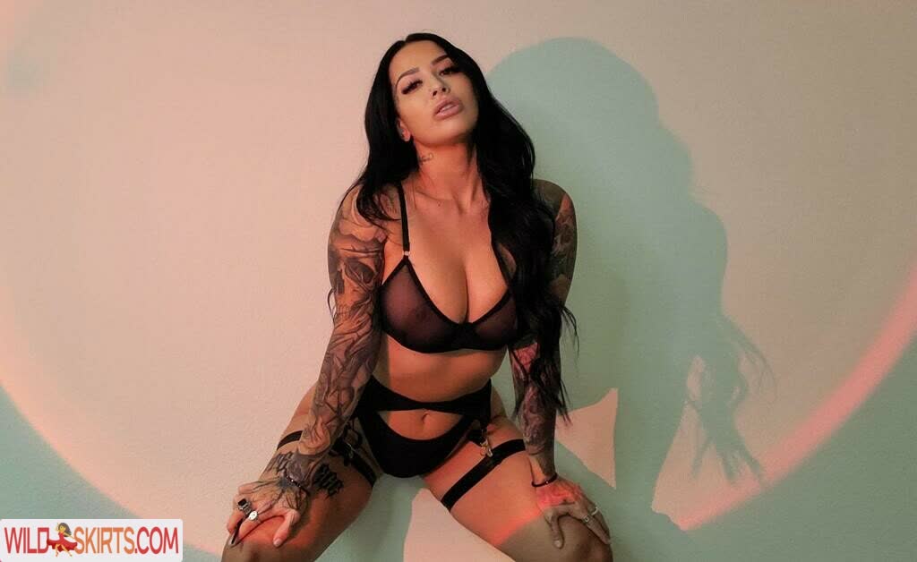 Katrina Jade / katrinajade / kj_fetishmodel / officialkatrina__jade__ nude OnlyFans, Instagram leaked photo