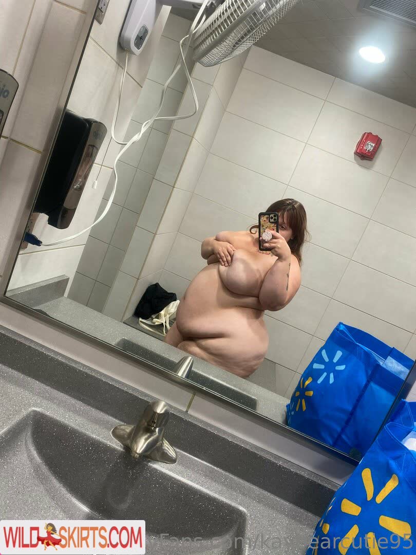 Kaybearcutie95 nude leaked photo #19