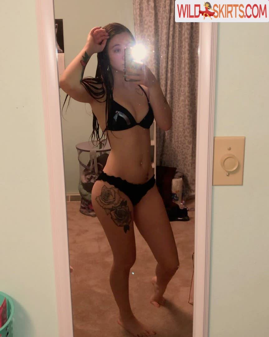 Kayla Wire / kinkylilred / micaelanicoleee / micaelawire nude OnlyFans, Instagram leaked photo #7