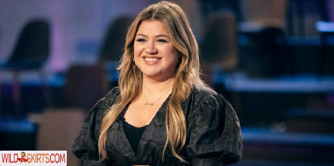 Kelly Clarkson / kellyclarkson nude Instagram leaked photo #11