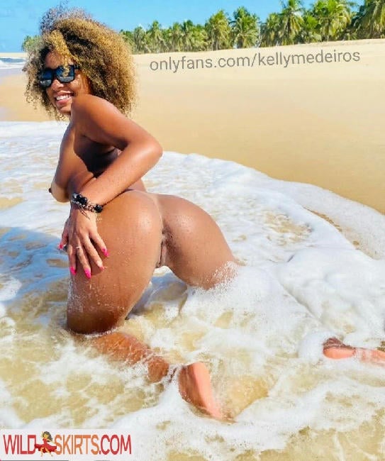 Kelly Medeiros / Medeiros19Kelly / kellymedeiros / kellymedeirosr_ nude OnlyFans, Instagram leaked photo #2