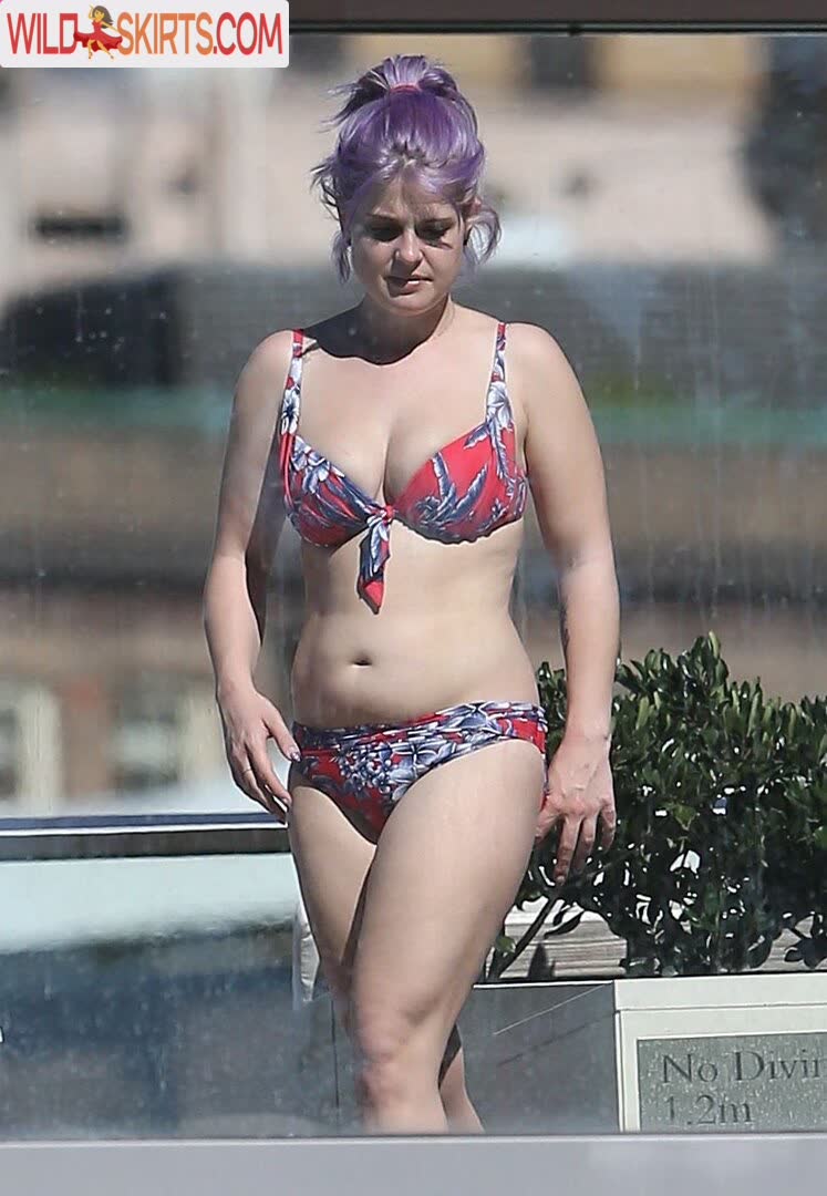 Kelly Osbourne nude leaked photo #1