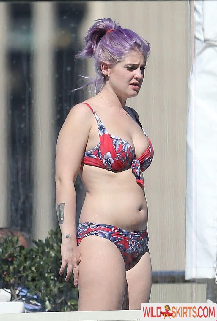 Kelly Osbourne nude leaked photo #2