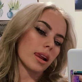 Kelsey Remige nude photos & videos