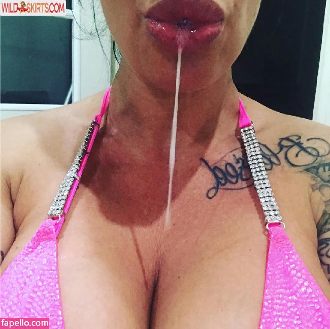 kerrylouise_xxx nude OnlyFans leaked photo #2