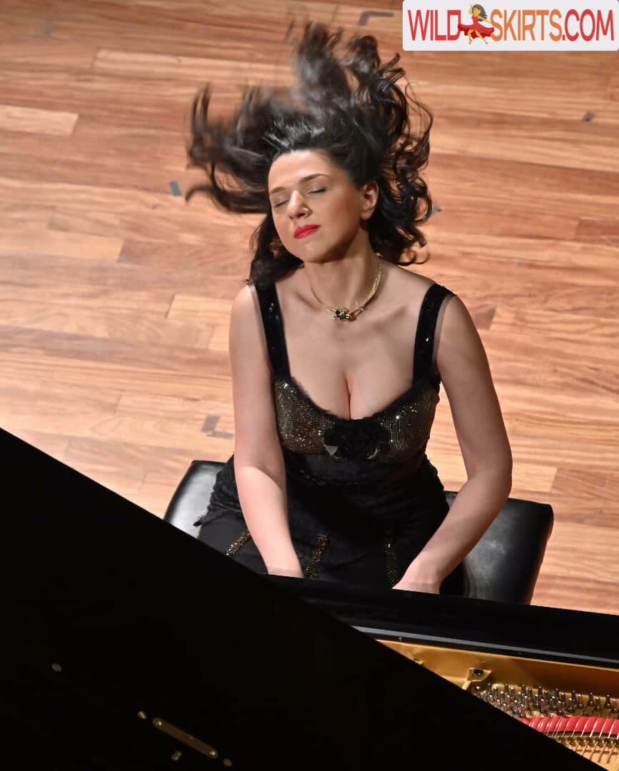 Khatia Buniatishvili nude leaked photo #109