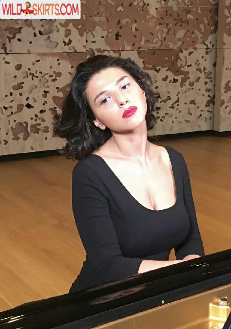 Khatia Buniatishvili / khatiabuniatishvili nude Instagram leaked photo #26