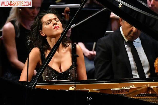 Khatia Buniatishvili / khatiabuniatishvili nude Instagram leaked photo #92