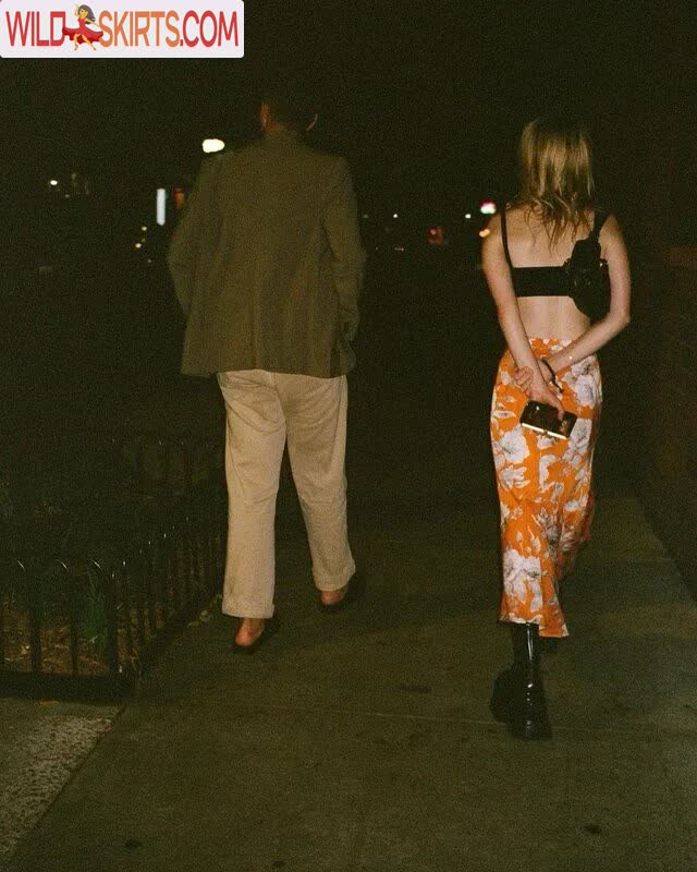 Kiernan Shipka / AdventuresSabrina / kiernanshipka nude Instagram leaked photo #14