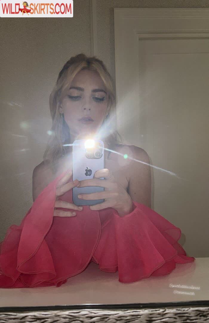 Kiernan Shipka / AdventuresSabrina / kiernanshipka nude Instagram leaked photo #5