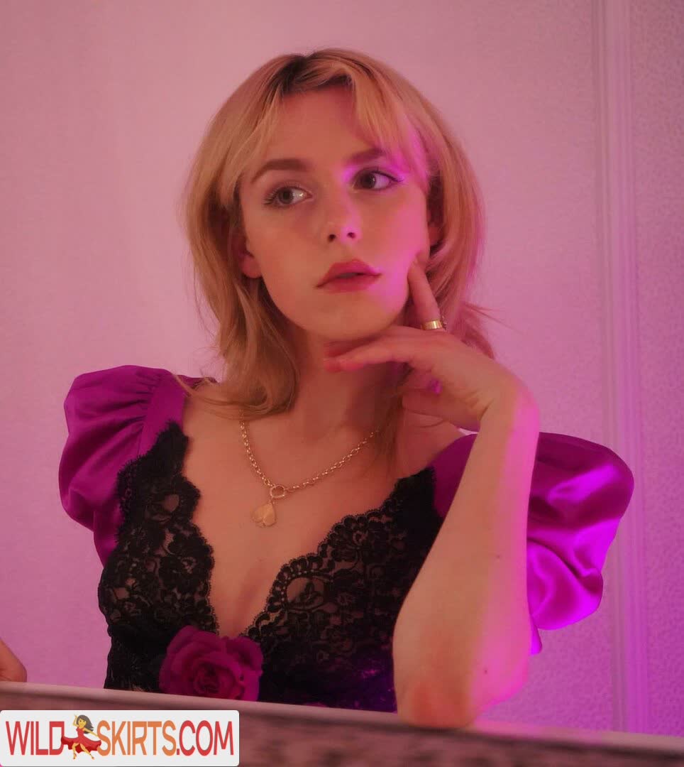 Kiernan Shipka / AdventuresSabrina / kiernanshipka nude Instagram leaked photo #3