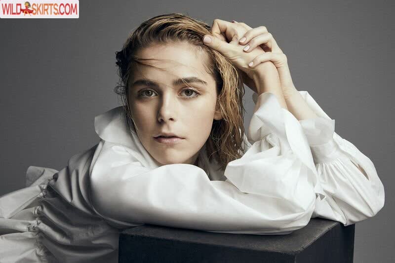 Kiernan Shipka nude leaked photo #734