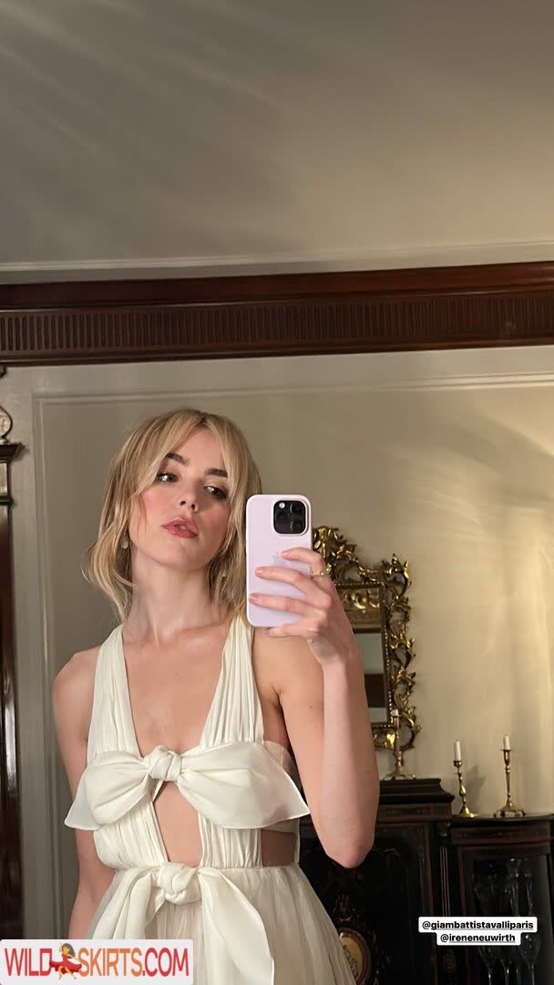 Kiernan Shipka / AdventuresSabrina / kiernanshipka nude Instagram leaked photo #13