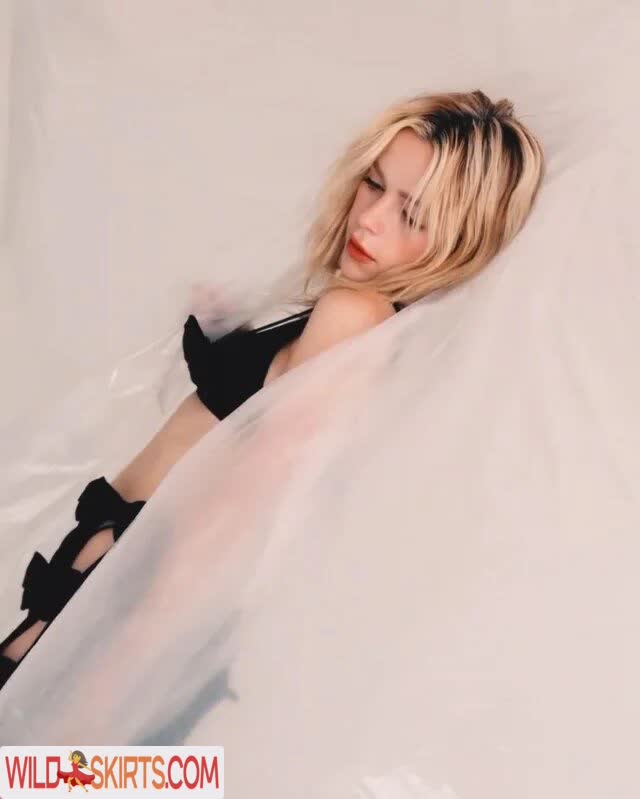 Kiernan Shipka / AdventuresSabrina / kiernanshipka nude Instagram leaked photo #6