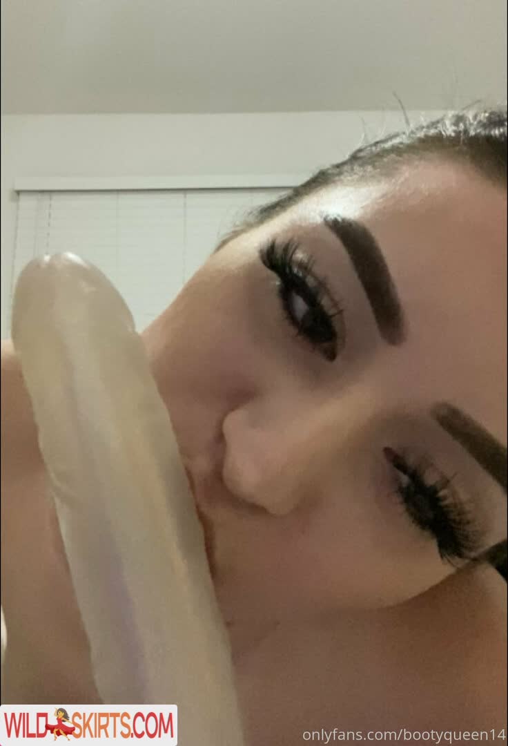 Kiiiraxo nude leaked photo #4