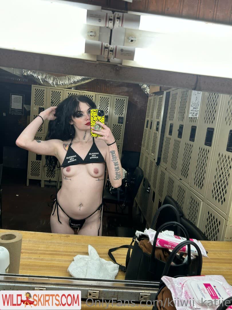 kiiwii_katiie / kiiwii_katiie / leatherandlacesouth nude OnlyFans, Instagram leaked photo #7