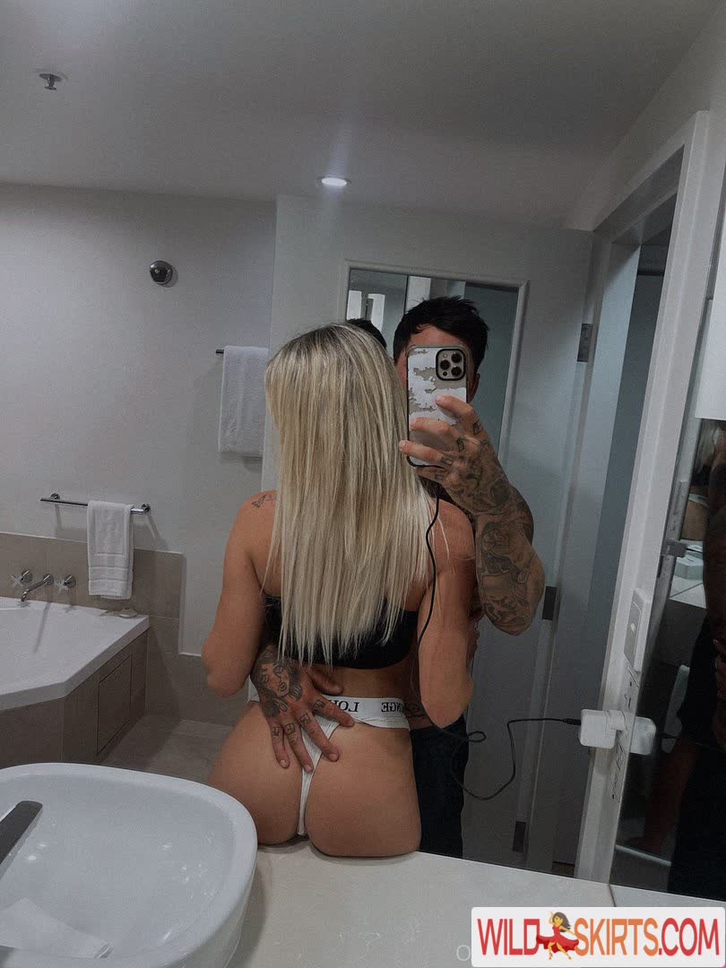 Kim Hartnett / kimhartnett / kimhartnett_ nude OnlyFans, Instagram leaked photo #1