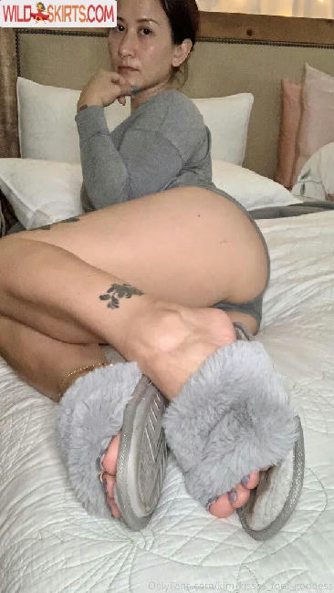 kim_kisses_foot_goddess / jenny_kimkwon / kim_kisses_foot_goddess nude OnlyFans, Instagram leaked photo #48