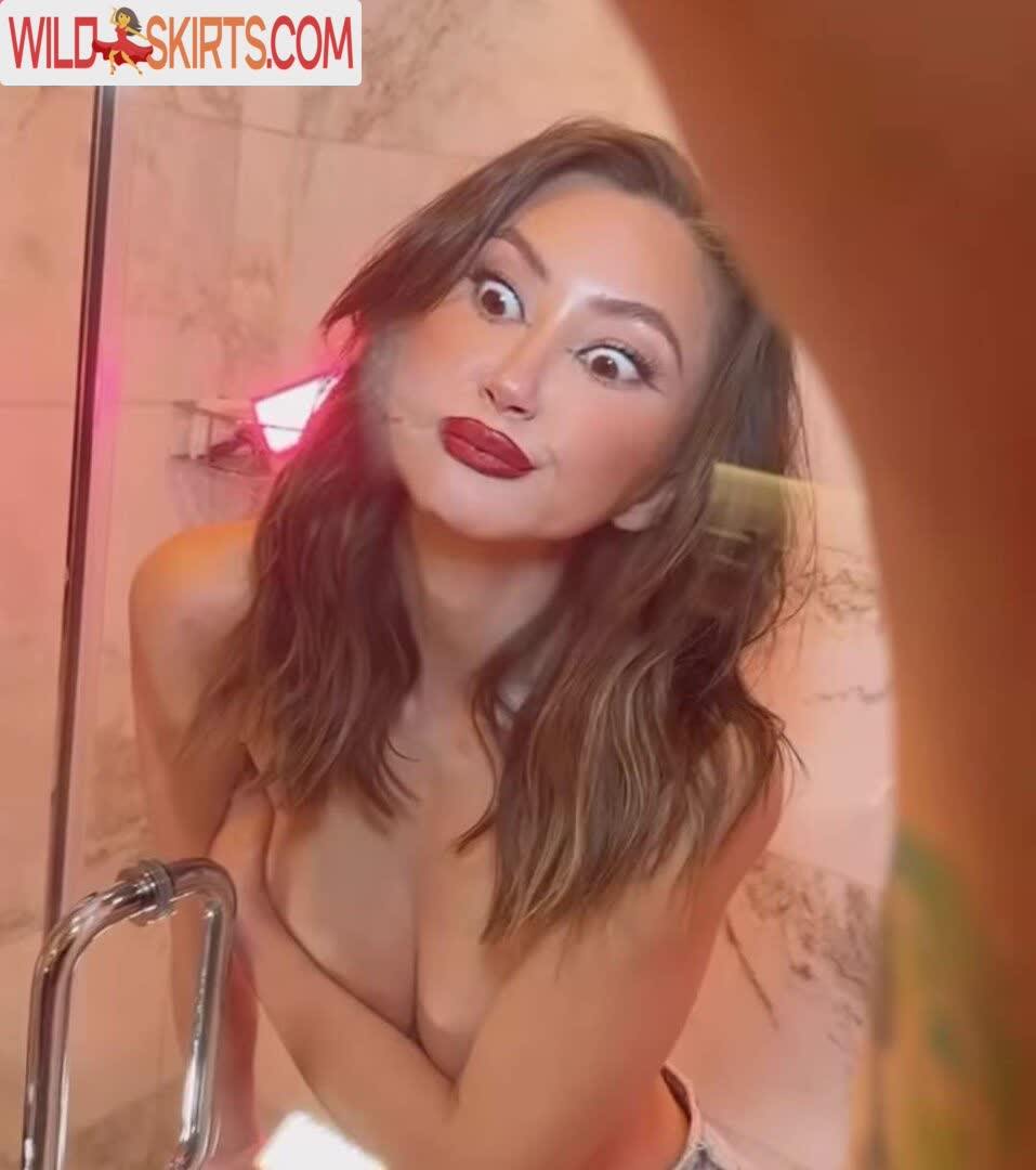 Kimiko Glenn / kimikoglenn nude Instagram leaked photo