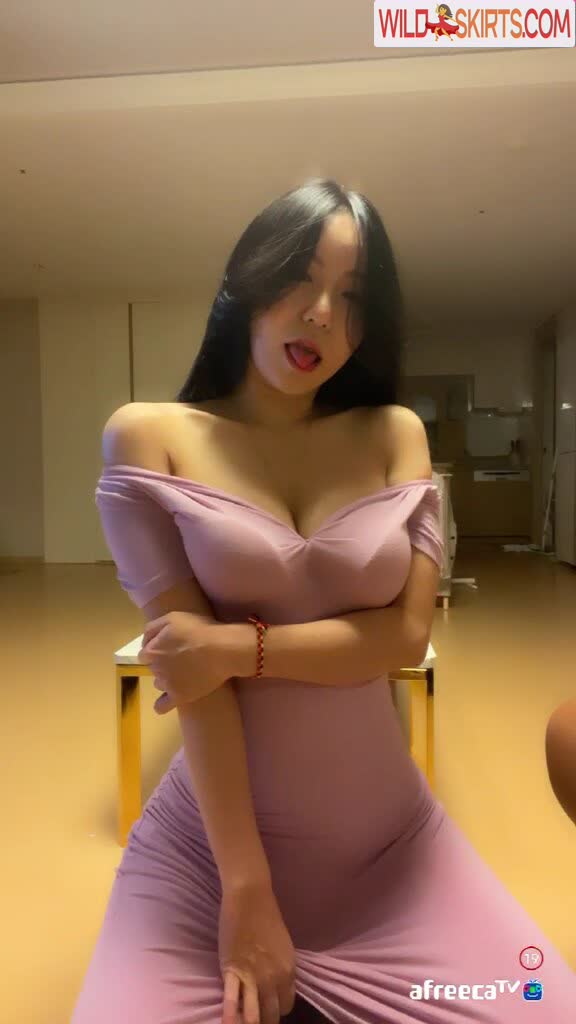 Kimjeewoo529 nude leaked photo #18