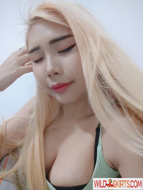 KimLili / Kim Halili / _.kimlili / redlili nude OnlyFans, Instagram leaked photo #16