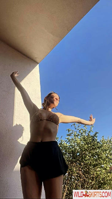 Kira Kosarin / kirakosarin nude Instagram leaked photo #357