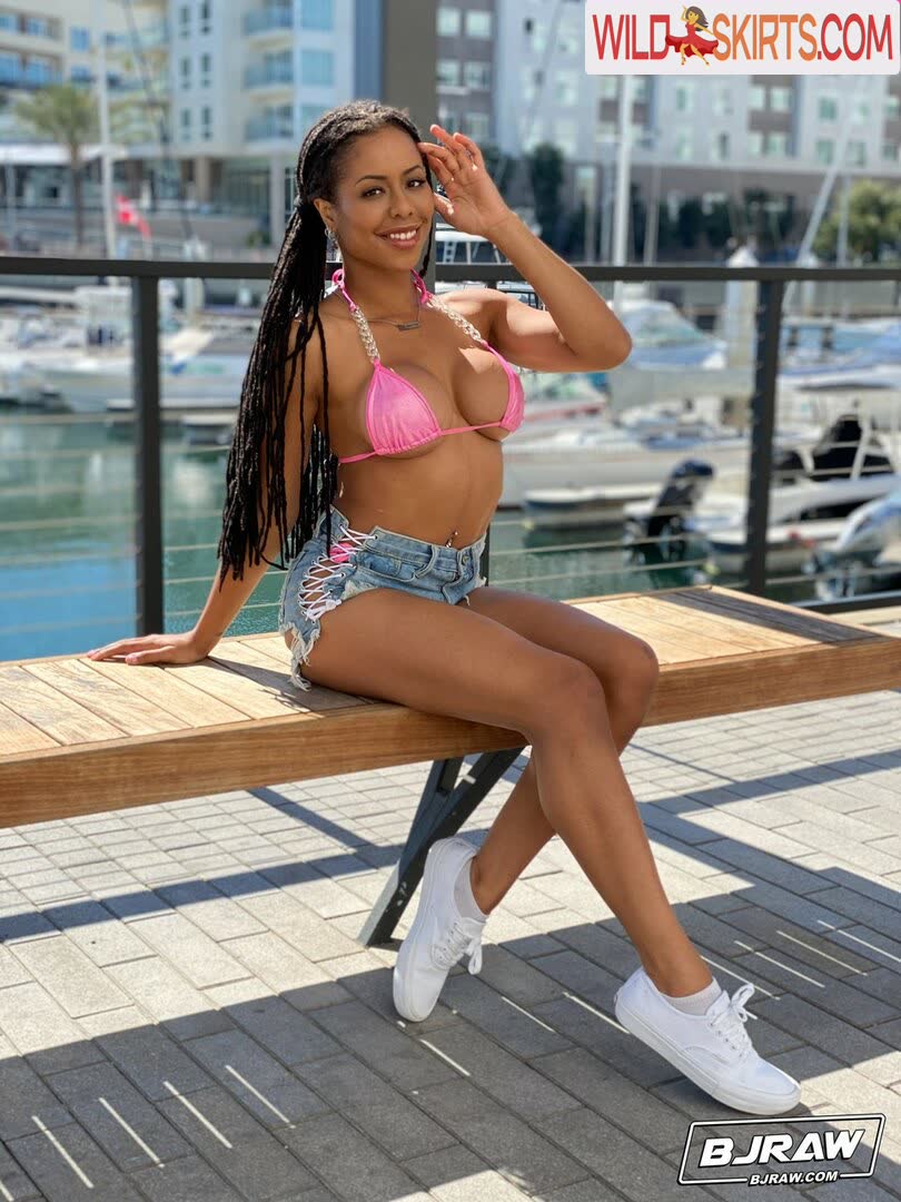 Kira Noir / thekiranoir / thekiranoirgram nude OnlyFans, Instagram leaked photo #16