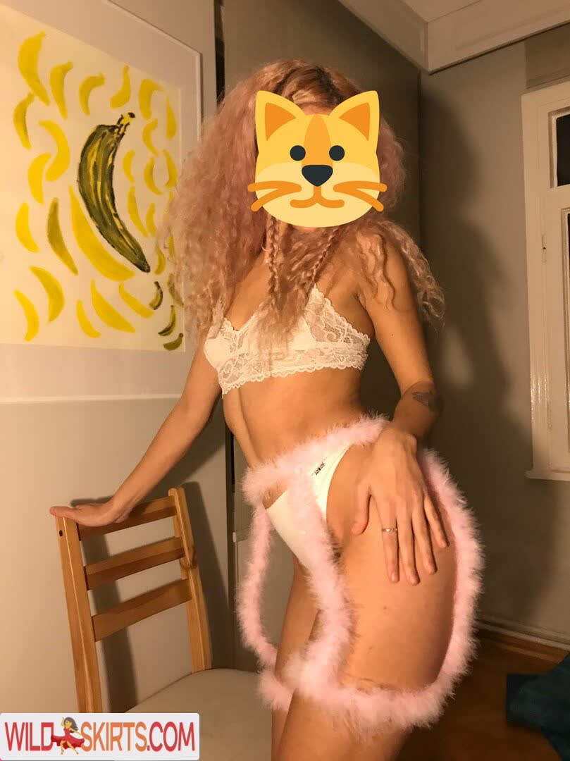 kittylov2r / kitty_vkor / kittylov2r / underc0verlover nude OnlyFans, Instagram leaked photo #4