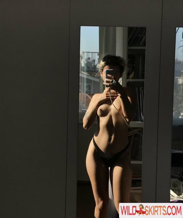 Kittylov2r nude leaked photo #10