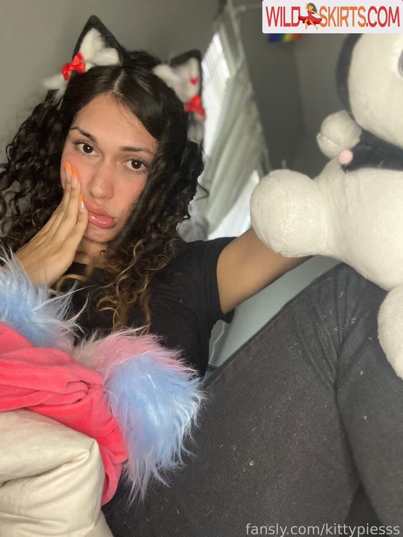 kittypiesss / Kitty / hellokitty / nextdoornurs3 nude OnlyFans, Instagram leaked photo #2