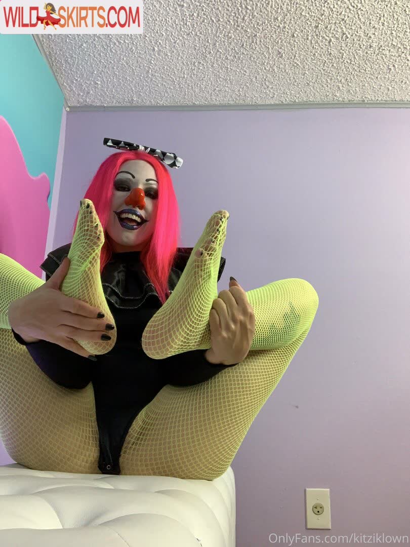 Kitziklown nude leaked photo #44