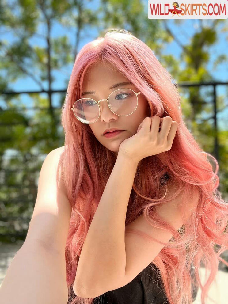 9 hot photos by Kkatamina