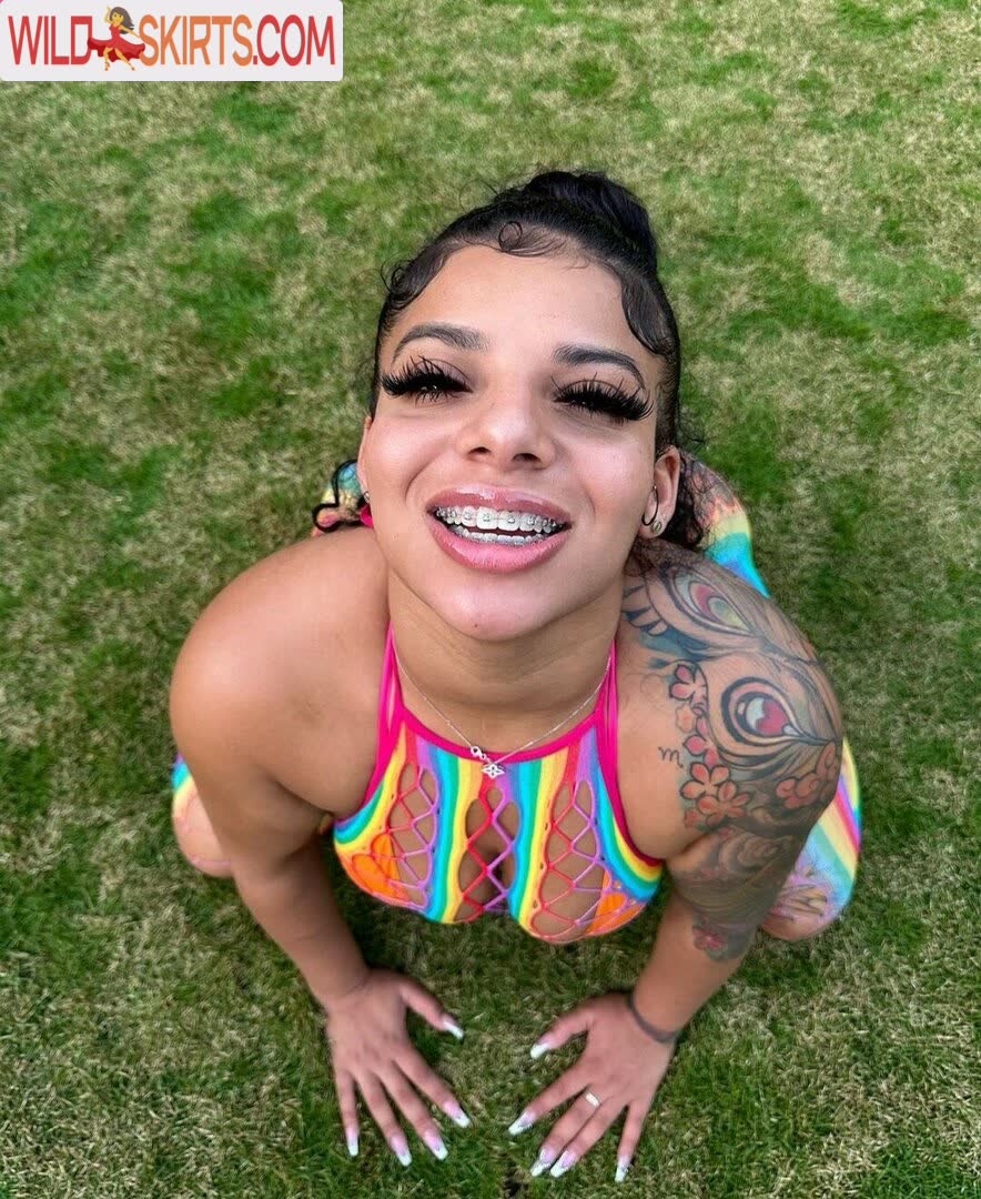 KKVSH / Mikayla Saravia / kkvsh nude OnlyFans, Instagram leaked photo #11