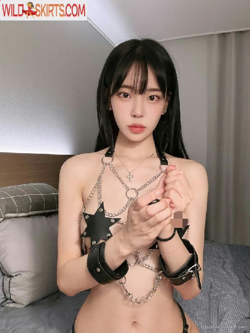 Korean Afreeca Streamer / feet10 / ki_yunjin nude Instagram leaked photo #159