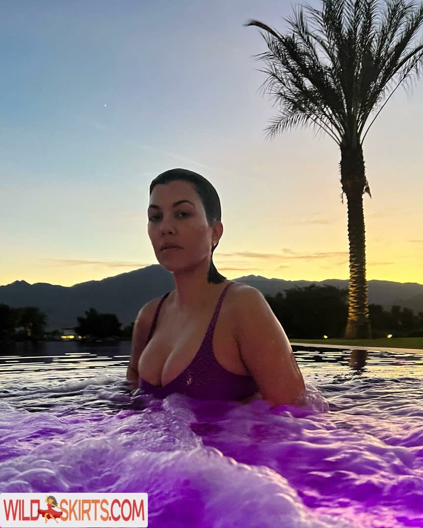 Kourtney Kardashian / kourtneykardash nude Instagram leaked photo #11