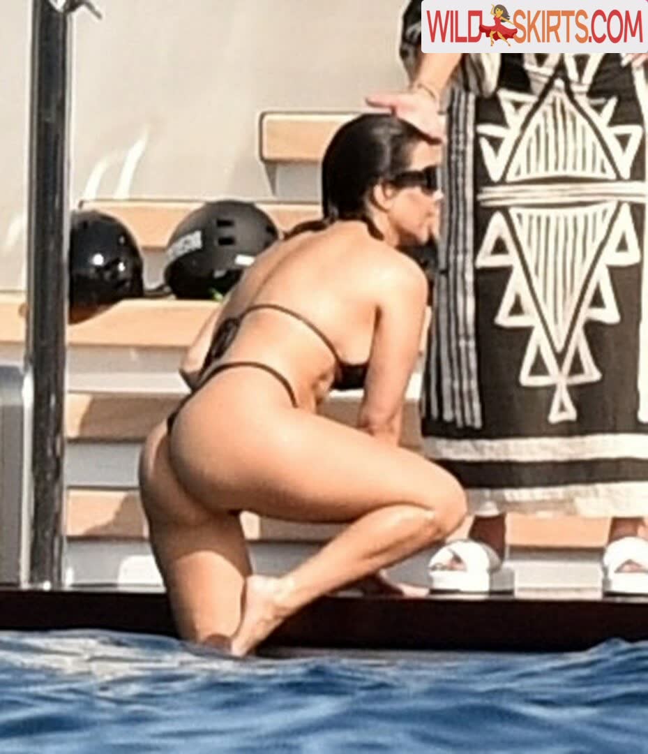 Kourtney Kardashian / kourtneykardash nude Instagram leaked photo #1