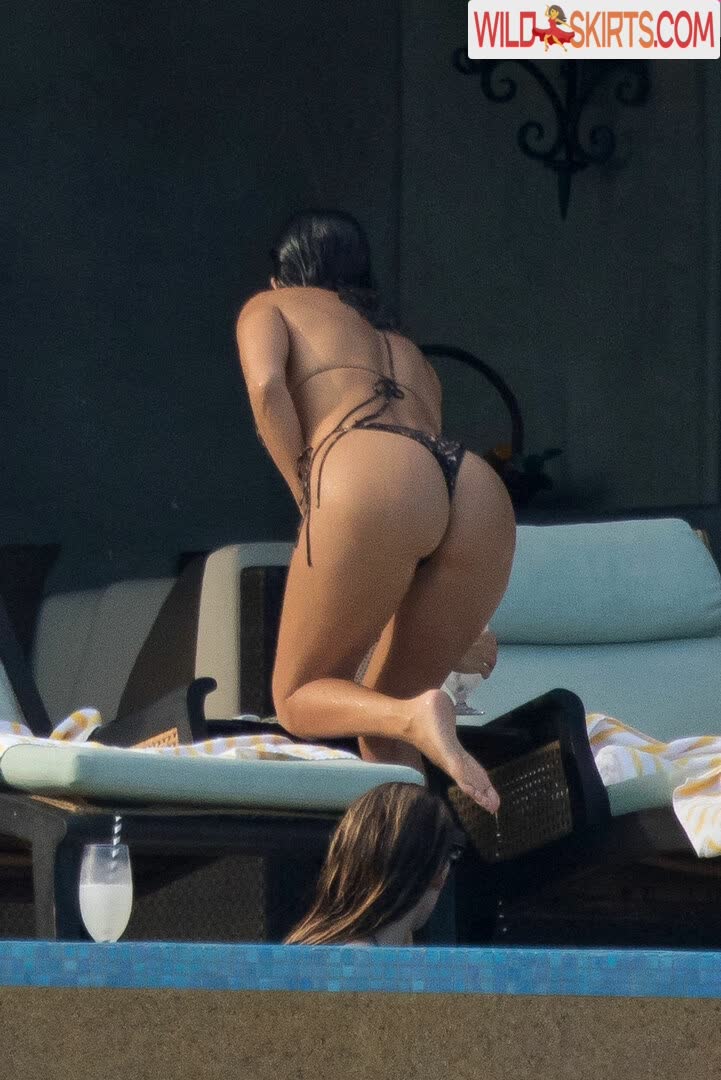 Kourtney Kardashian / kourtneykardash nude Instagram leaked photo #3