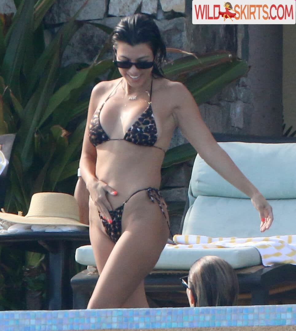 Kourtney Kardashian / kourtneykardash nude Instagram leaked photo #25