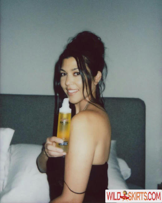 Kourtney Kardashian / kourtneykardash nude Instagram leaked photo #299