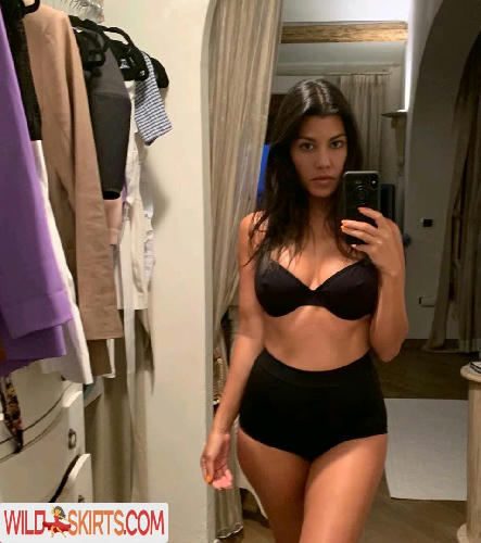 Kourtney Kardashian / kourtneykardash nude Instagram leaked photo #14