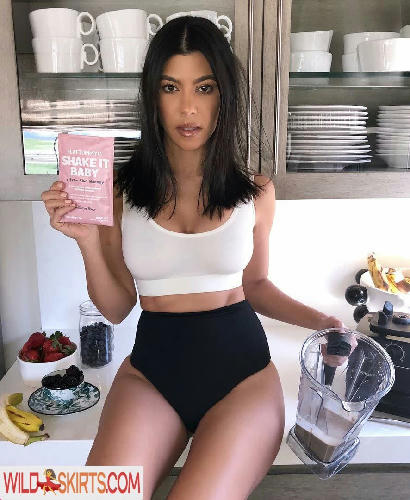 Kourtney Kardashian / kourtneykardash nude Instagram leaked photo #11