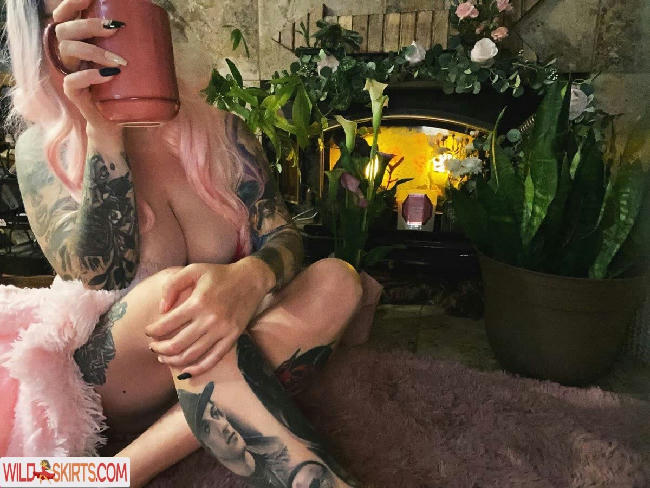 Krisp Lee / drunkgirlfriend_ / missleanalee nude OnlyFans, Instagram leaked photo #57