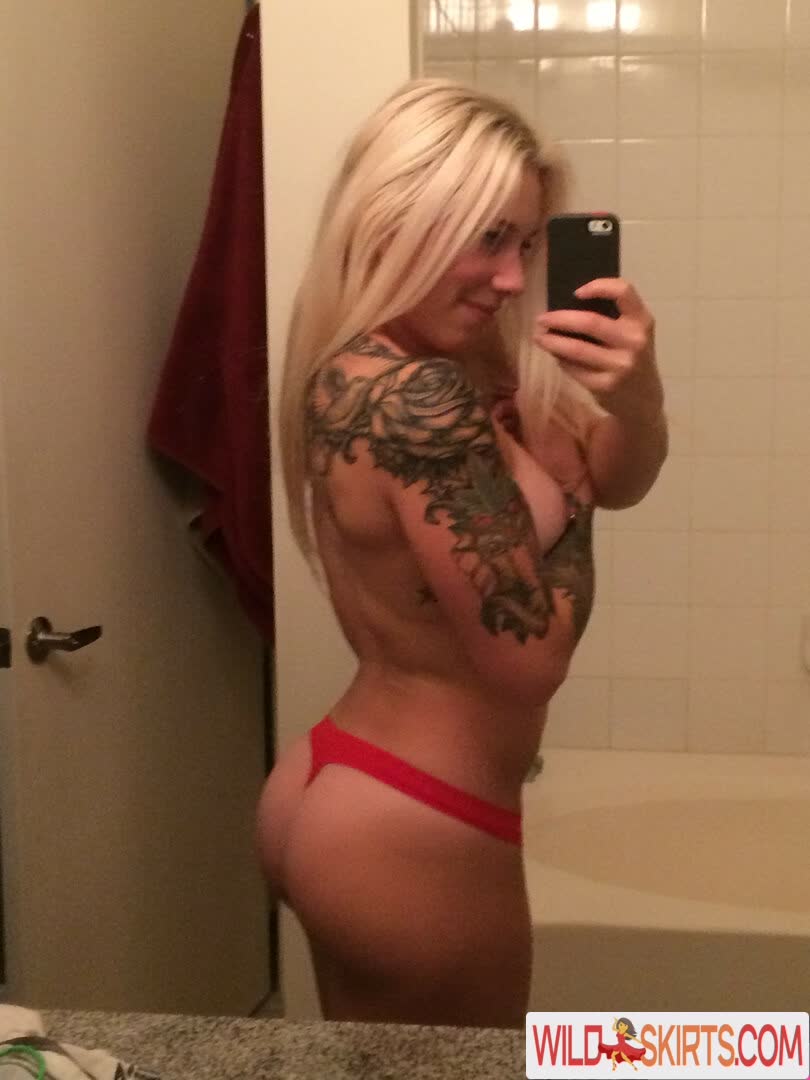 Kristin Pope nude leaked photo #4