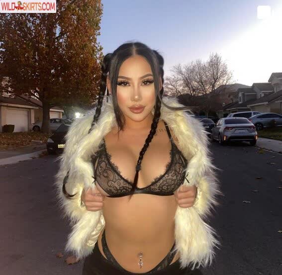 kristineec / kristinee c - / kristinee.c / kristineec nude OnlyFans, Instagram leaked photo