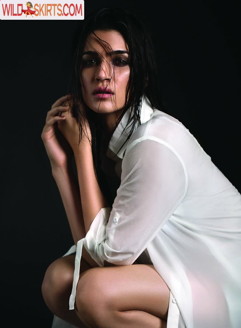 Kriti Sanon nude leaked photo #71