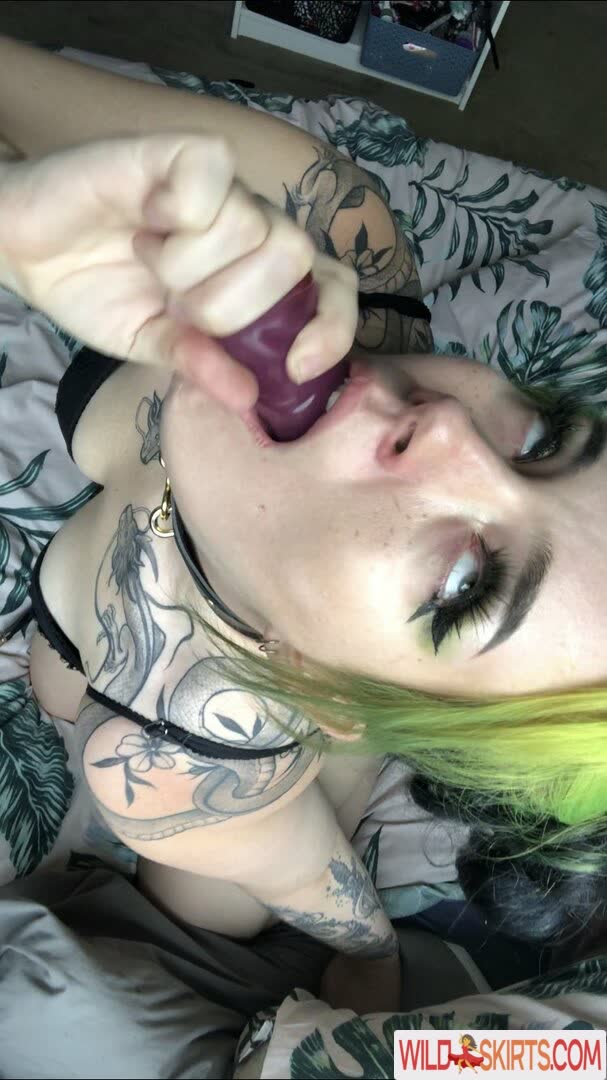 Kute_kujo / Candaximus / killer_kitsunee / kute_kujo nude OnlyFans, Patreon, Instagram leaked photo #11