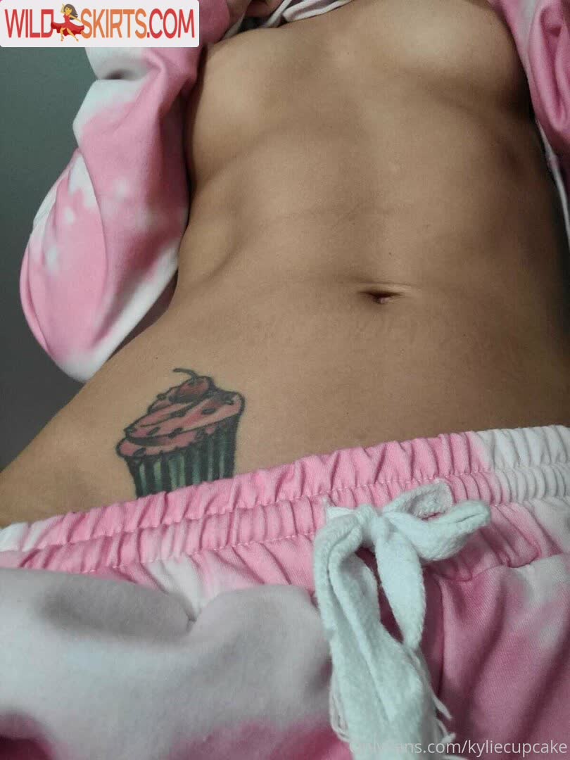 Kyliecupcake nude leaked photo #58