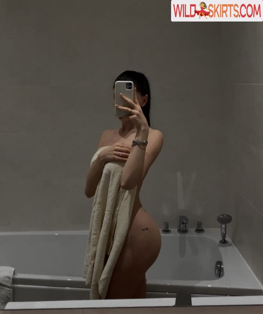 La_lumi_ nude leaked photo #6