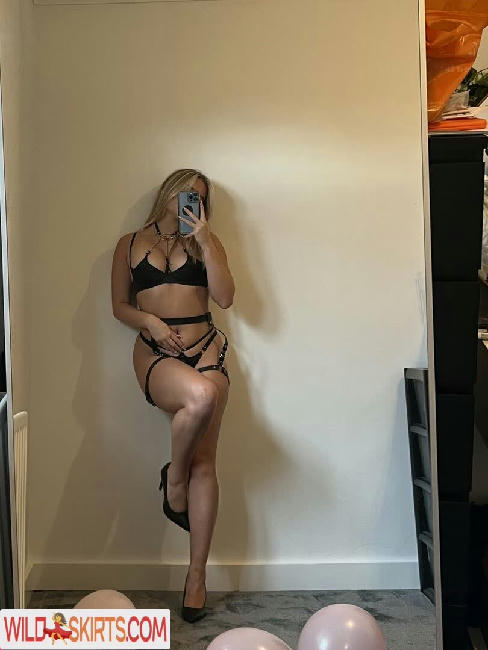 larahart44 / Lara / larahart44 nude OnlyFans, Instagram leaked photo #70