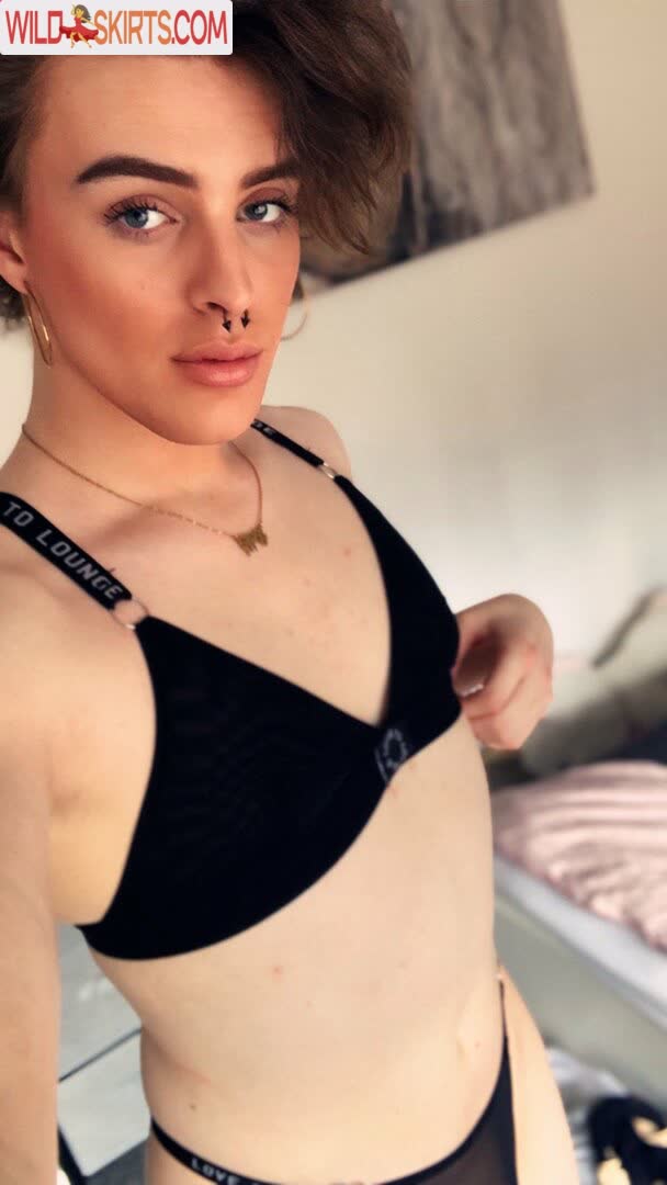 Laramcx / laramcx / laura___mcx / officiallaramcx nude OnlyFans, Instagram leaked photo #3